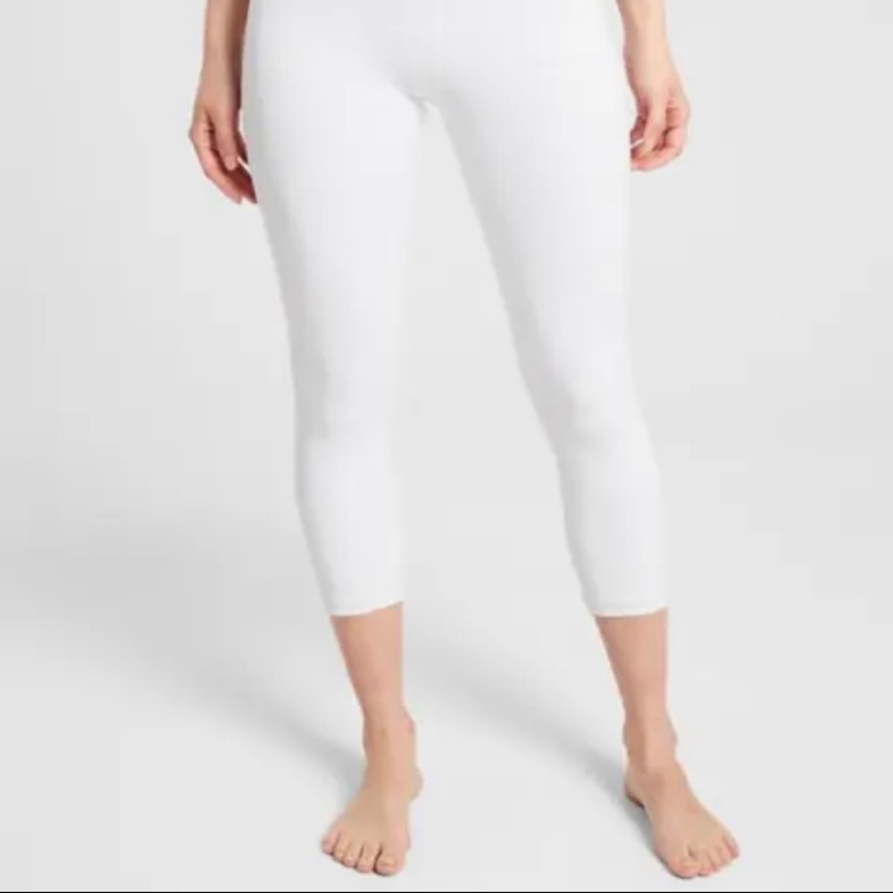 Athleta Elation Capri White NWT Small Compression